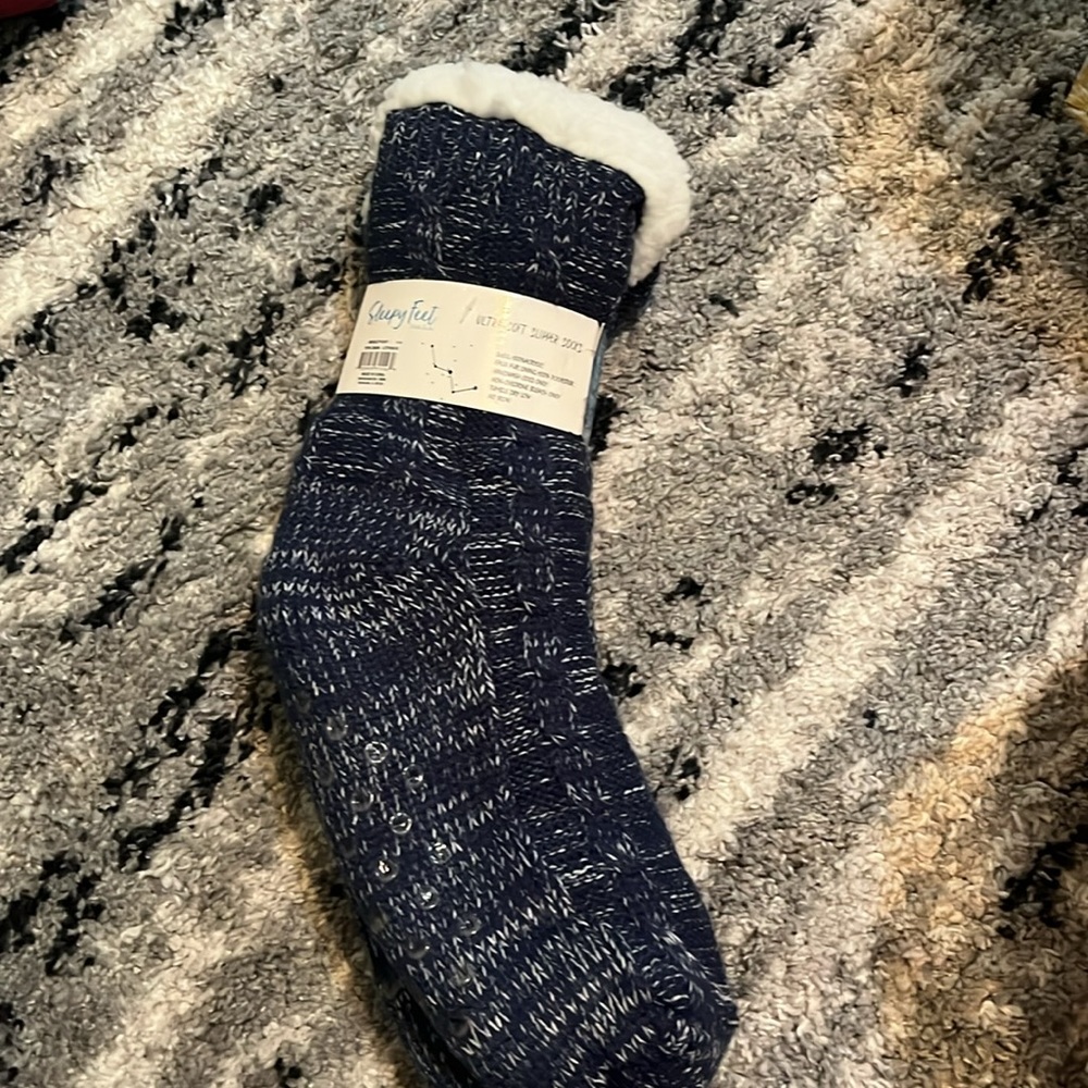 Ultra-soft slipper socks - Picture 3 of 5